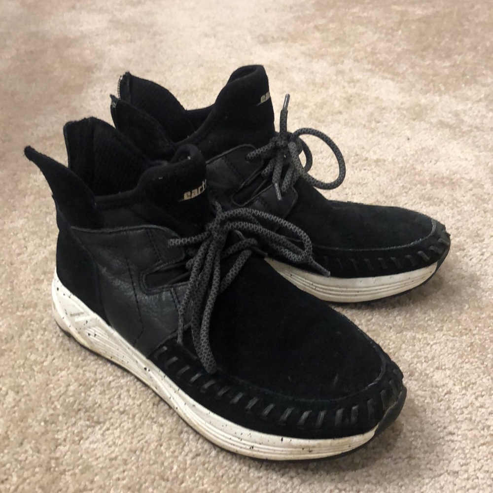 Hiking shoes